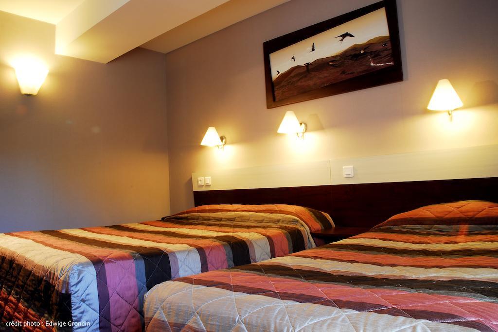 Les Hirondelles Hotell Orcines Rom bilde